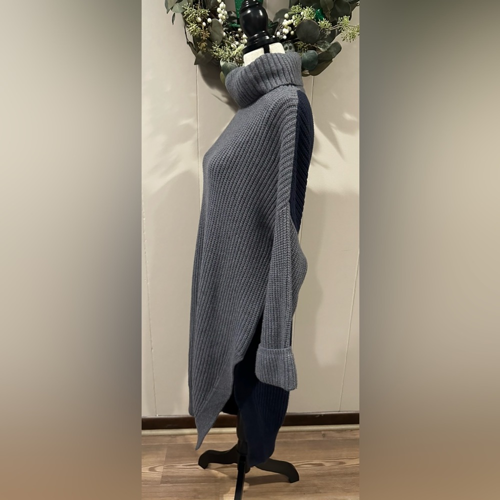 MOTH by Anthropologie Long Tunic Turtleneck Sweater- Size Large - Picture 3 of 9